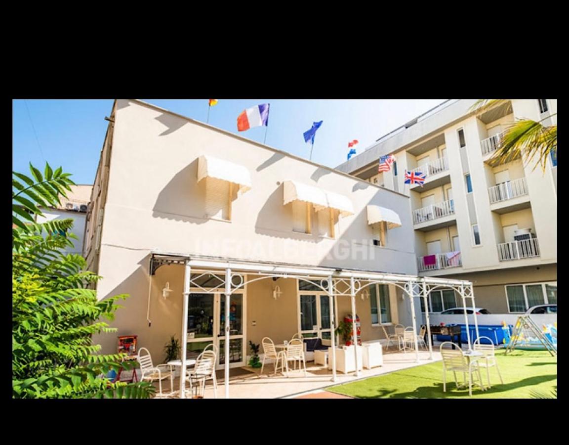 Hotel Silvana Beach Rimini Zewnętrze zdjęcie